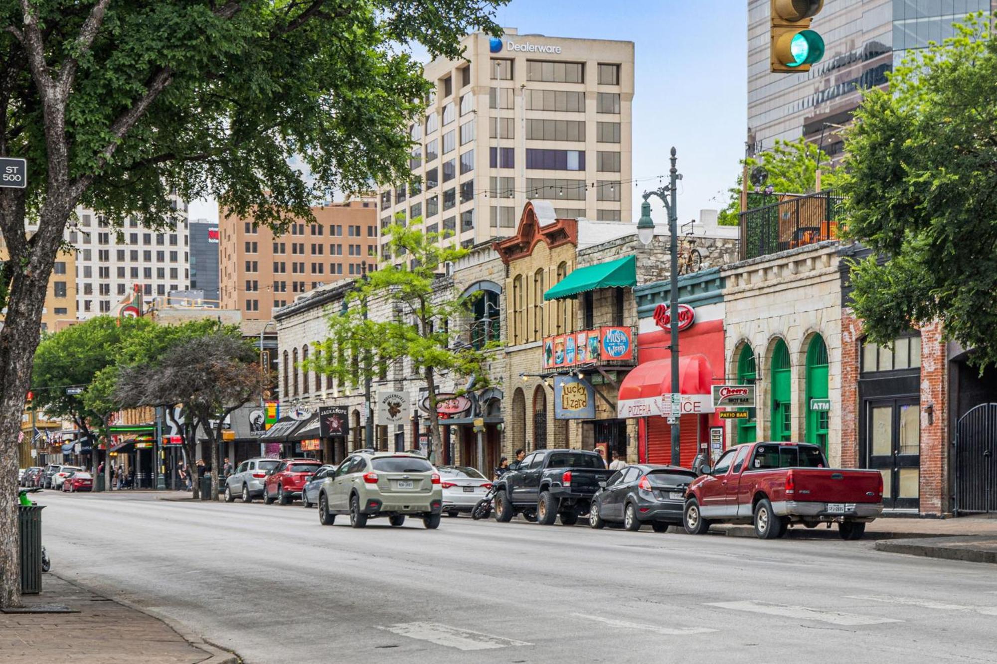 Littlefield Lofts, Hosted By Placemakr - 6Th St Austin Exteriér fotografie